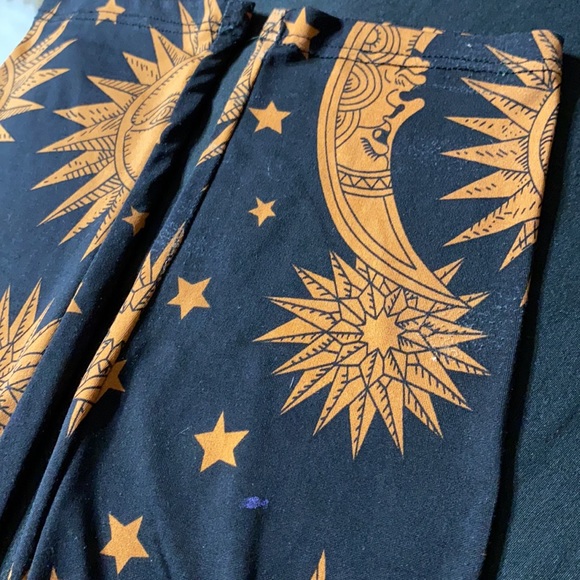 GYPSY WARRIOR Sun and Moon Mystical Leggings - Picture 6 of 6